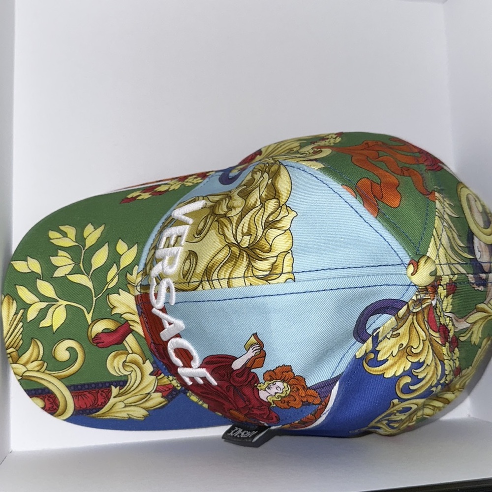 VERSACE HAT